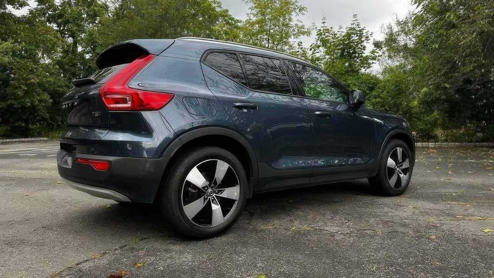 Volvo XC40 T5 Momentum      2021