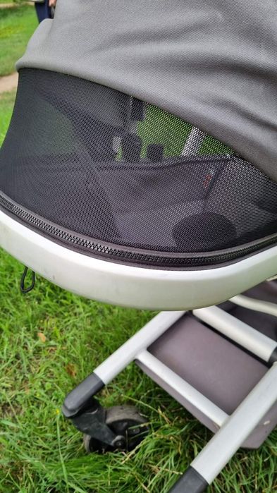 Детская коляска фирмы JOOLZ