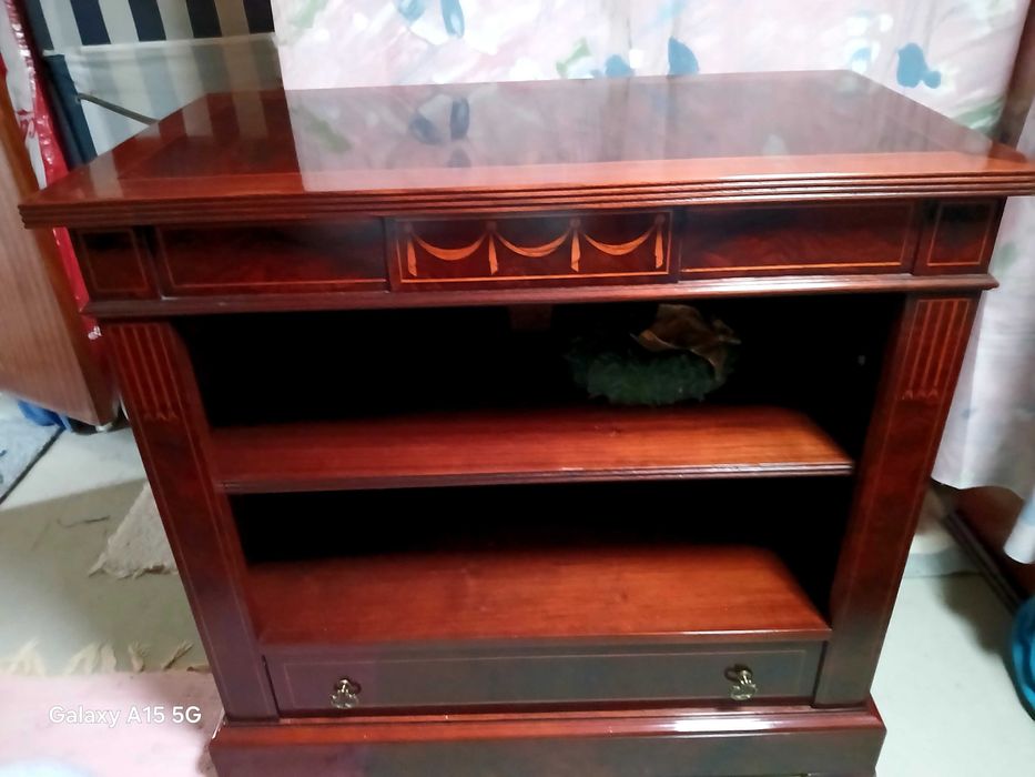 Moveis para tv castanho como novo