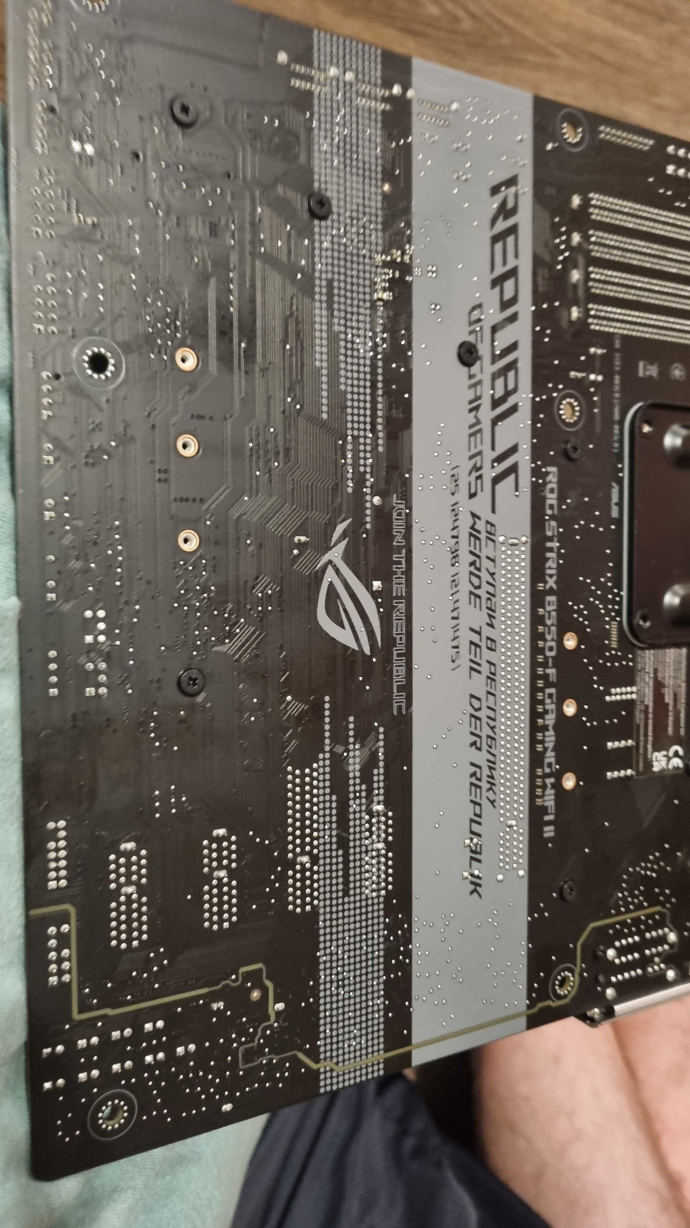 Материнська плата Asus ROG STRIX B550-F GAMING II WIFI (sAM4, B550)