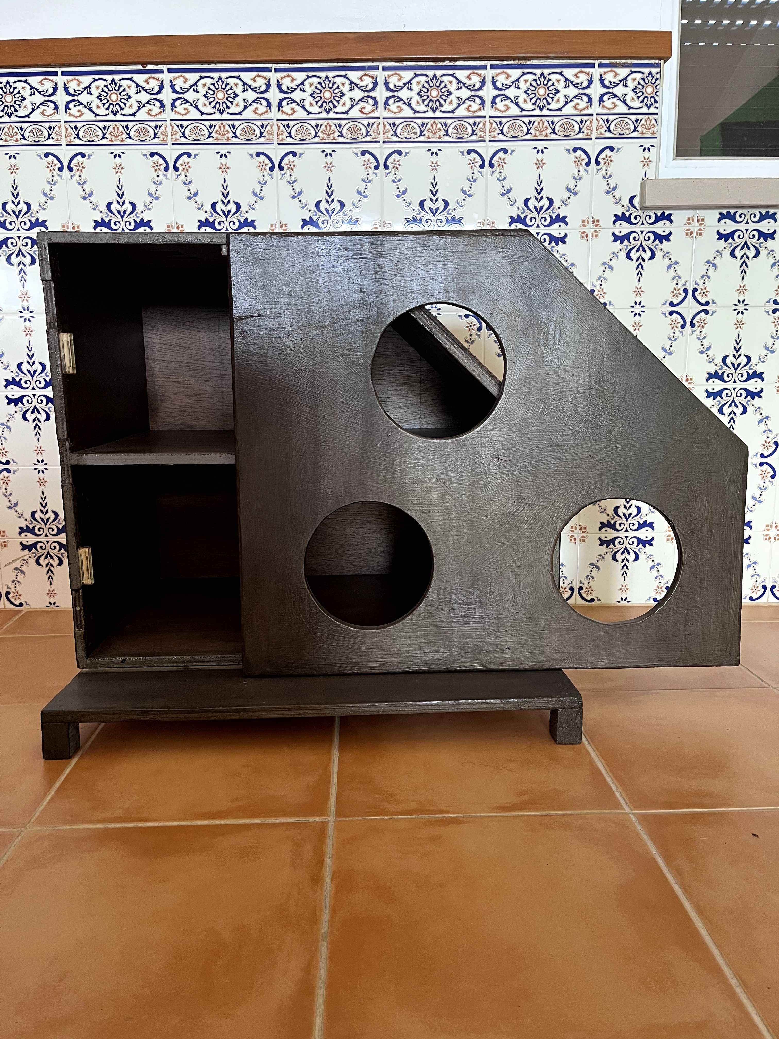 Casota / Esconderijo Artesanal para Gatos