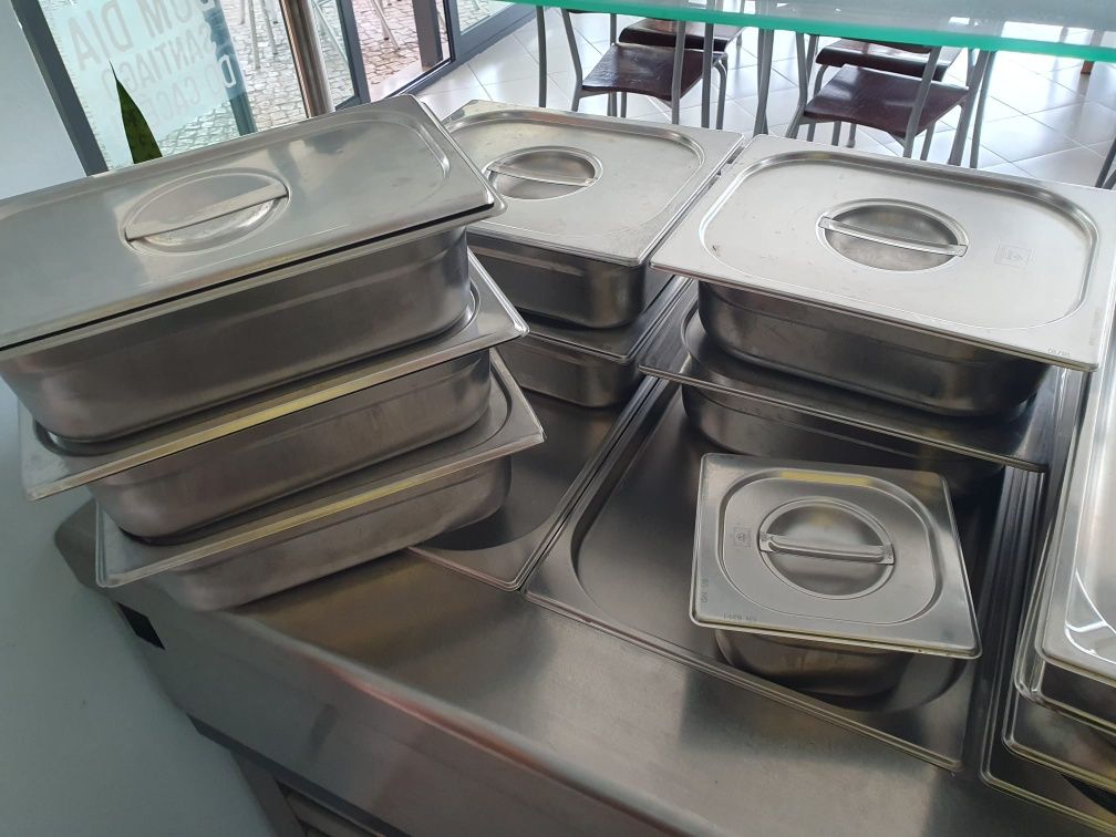Vendo lote de tabuleiros em inox para vitrine de buffet aquecida
