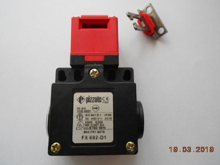 Защитный выключатель с отдельным актуатором FХ 692-D1 Pizzato Elettric