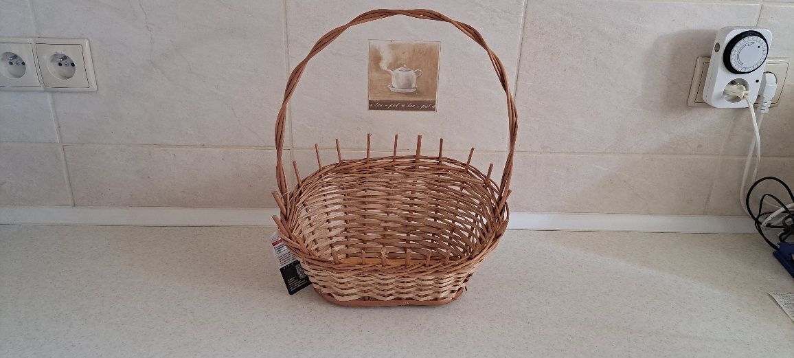 Nowy koszyk wiklinowy Wicker na kompozycje kwiatowe lub prezenty