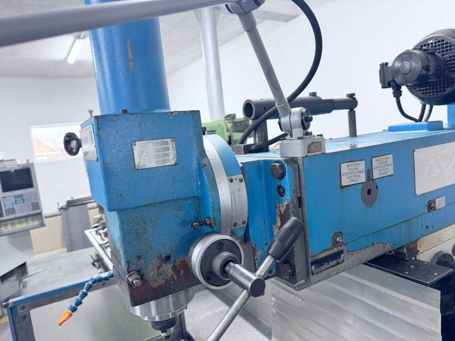 Frezarka uniwersalna AVIA FNE40Z |liniały optyczne| CNC i konwencjonal