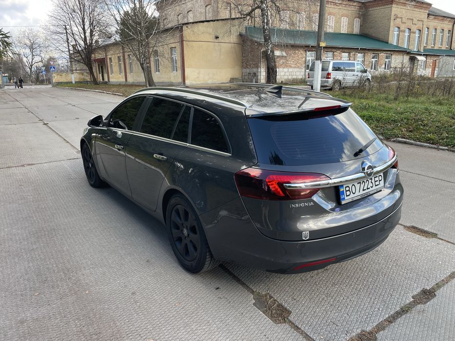 Авто опель інсігнія Opel Insignia 2015