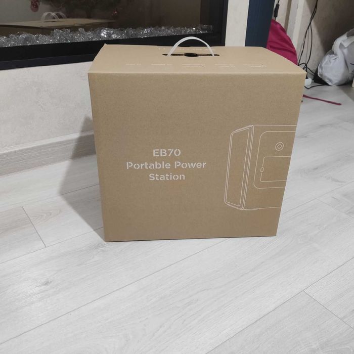 Зарядна станція EB70 BLUETTI PowerOak