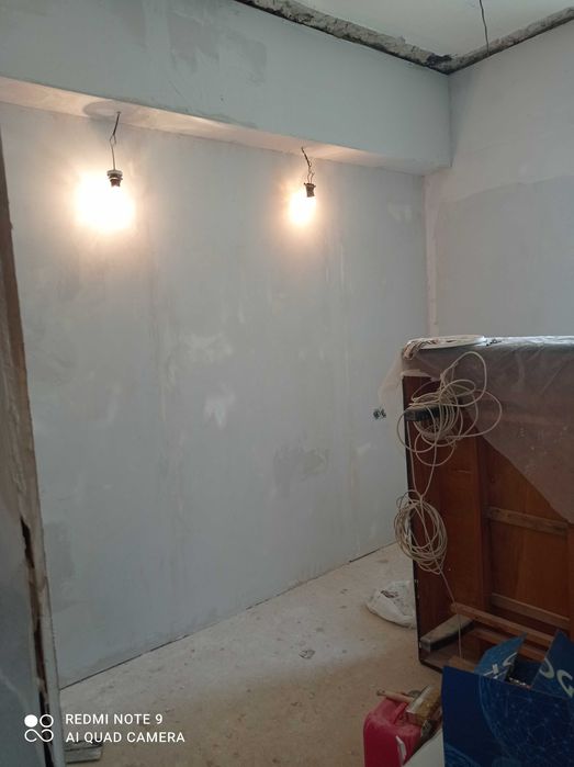 малярные работы,шпаклевка,поклейка обои,покраска Киев.Цена-Качество!