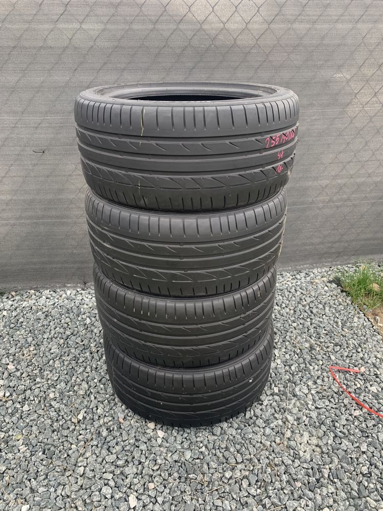 4x 255/40r18 95y RFT RSC Bridgestone Potenza s001