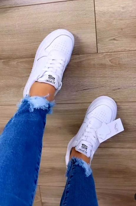 Кросівки жіночі нові