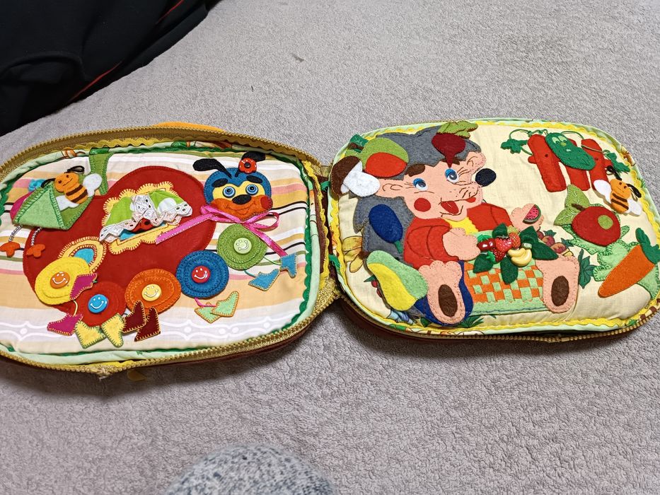 М'яка книжка іграшка