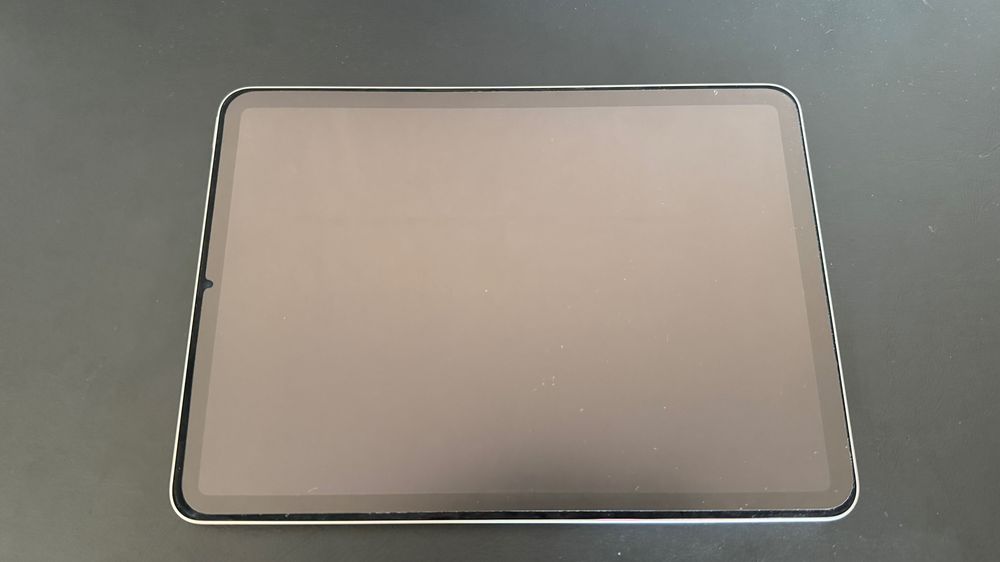 iPad Air 5 64GB / WIFI / księżycowa poświata + ETUI