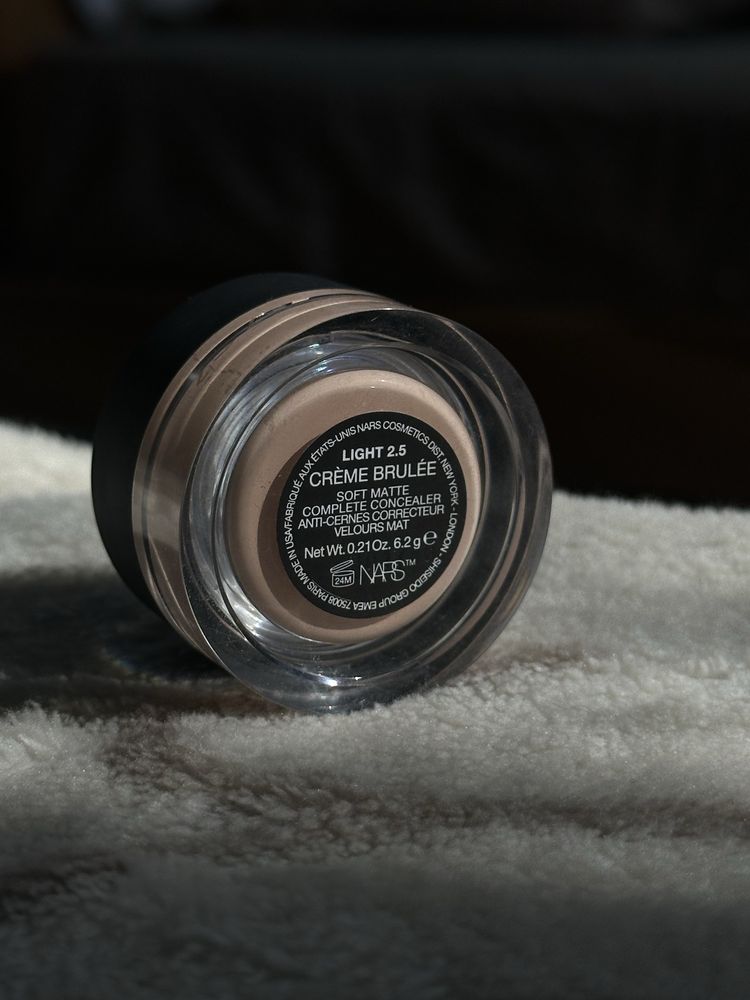 Кремовий коректор NARS SOFT MATTE Complete Concealer Creme Brulee