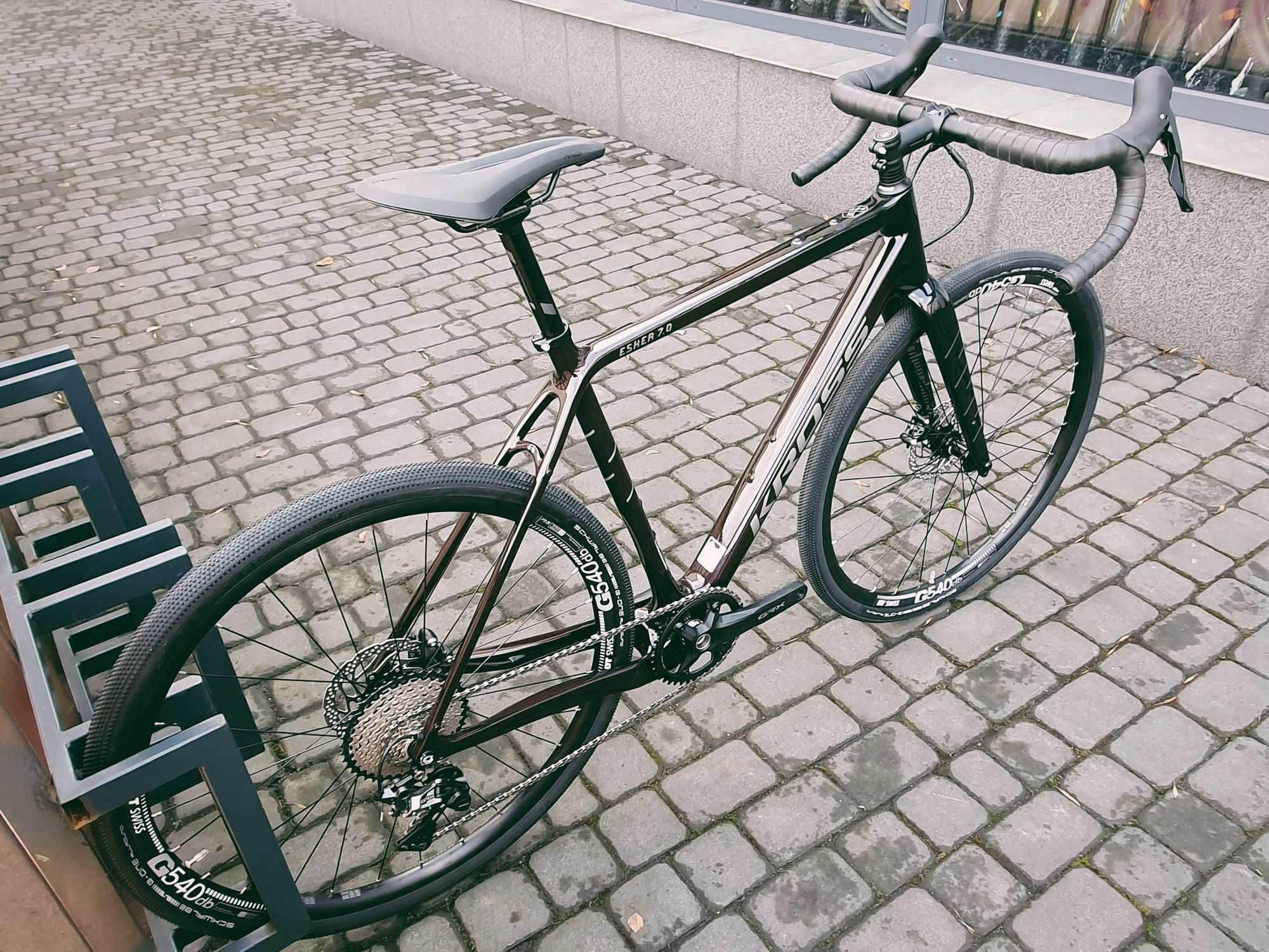 Kross Esker 7.0, rozm L (21"), gravel, carbon, shimano grx, 2024, -25%