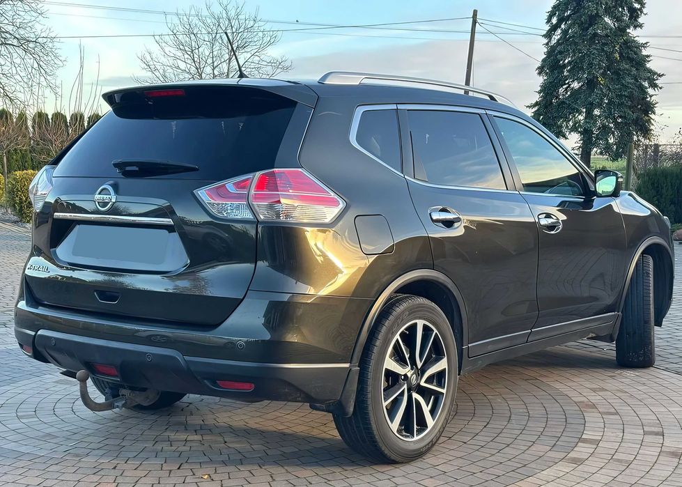 Nissan X-Trail      2015