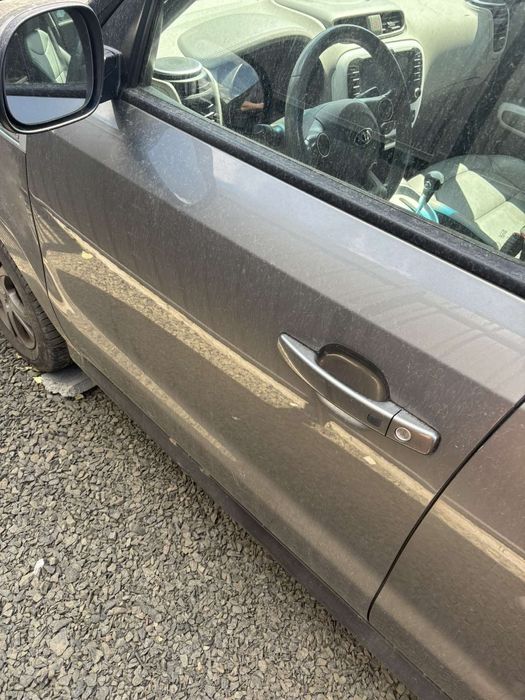 Двері Kia Soul EV цвет IM Соул ев солл