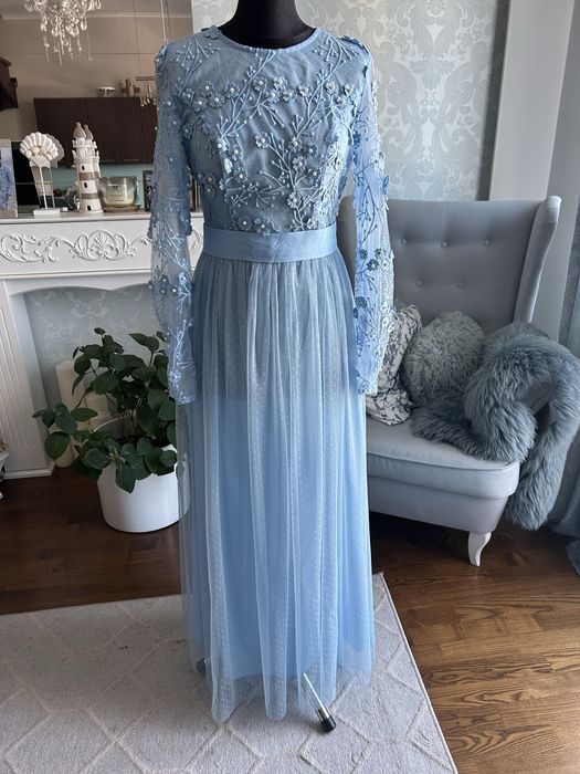 Elegancka sukienka rozm 36 z długim rękawem