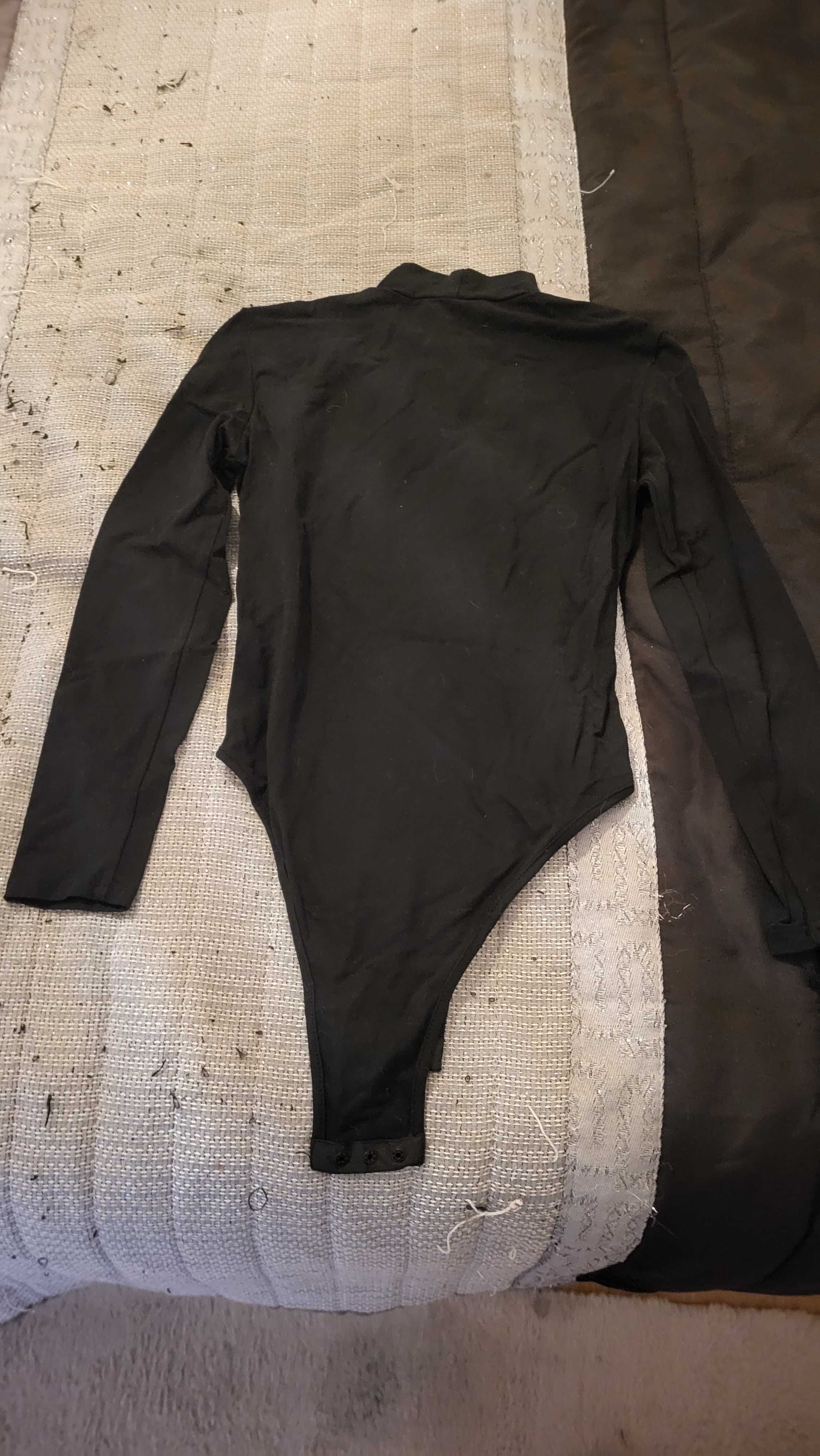 Body preto com gola