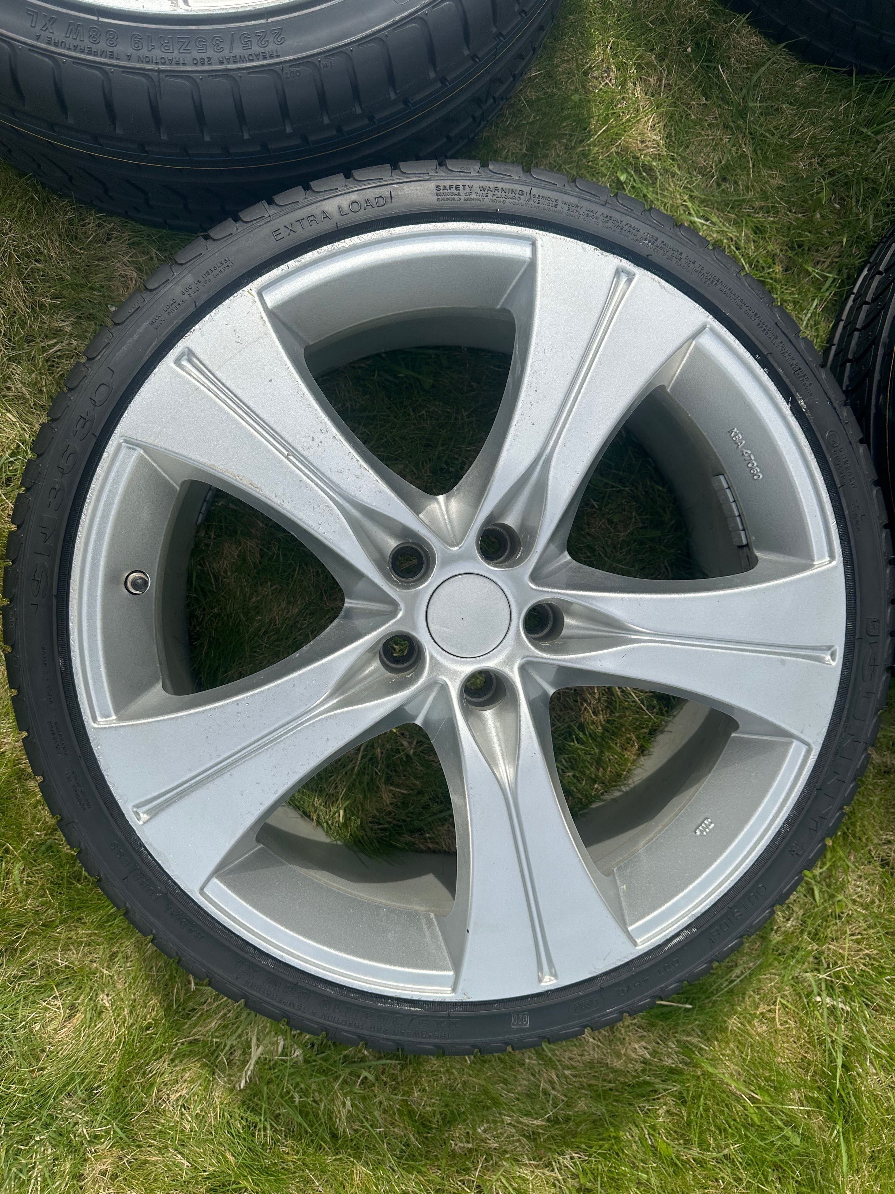 Титанові диски 5 112 R19 + резина 225 35 R19 VW Audi Skoda  Mercedes