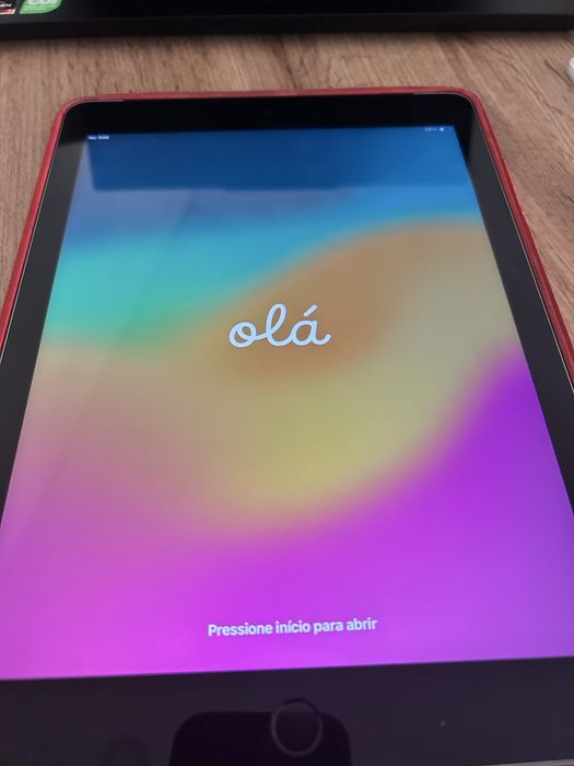 IPad 6a Gen | 128GB (wifi + telemovel) + capa