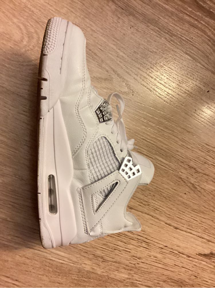 Jordan 4 pure white