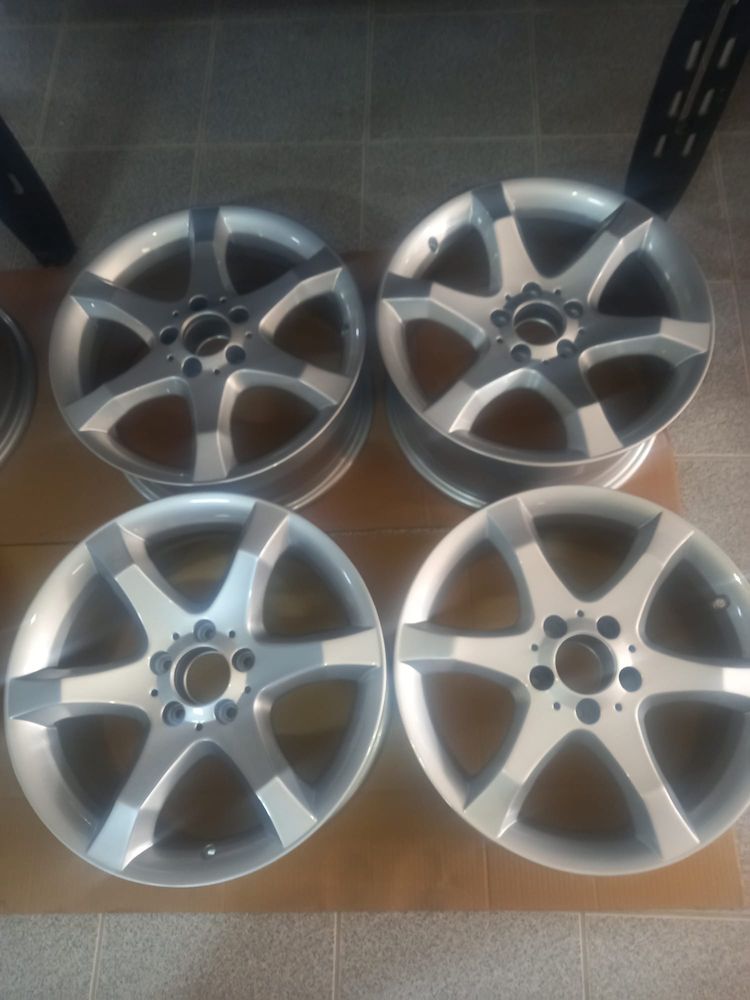 Jantes com Pneus 17 Mercedes Sport Edition Hoedus RESERVADAS