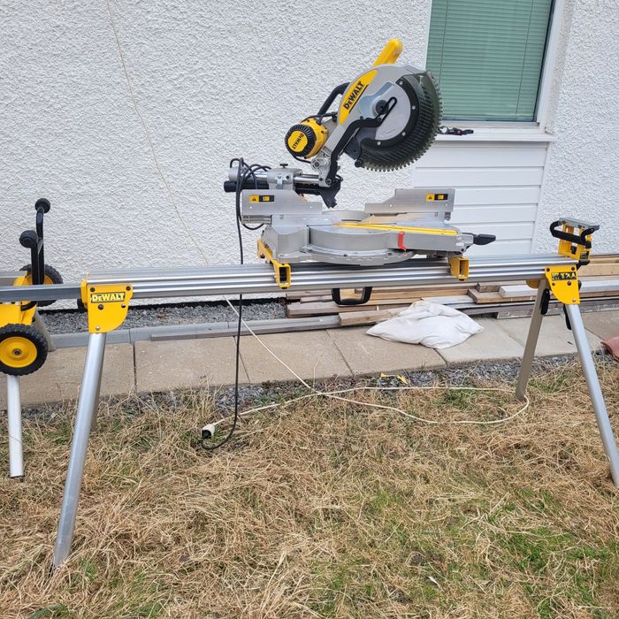 Dewalt dws 780-qs торцовка з столом de7023