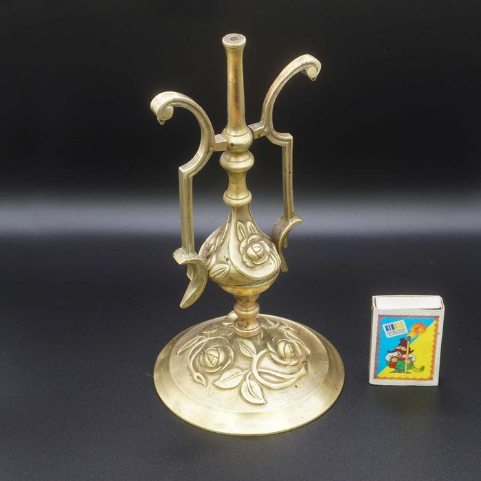 Старинный подсвечник латунный, разборной, 20 см высота, 10 см основа