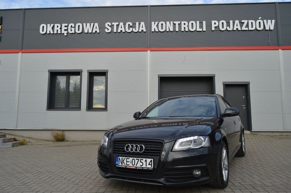 Audi A3 Śliczne 5 Drzwi S-LINE Lift z Niemiec Zarejstrowany