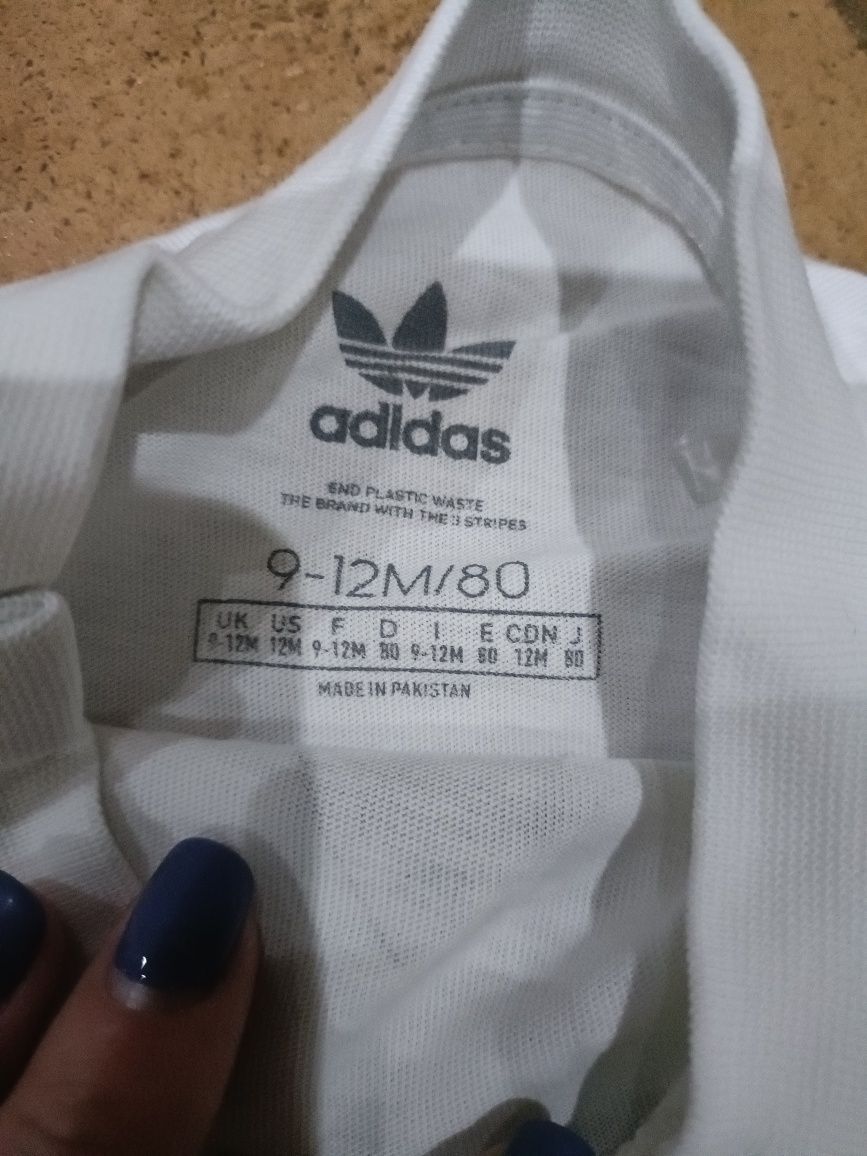 Conjunto adidas 12 meses