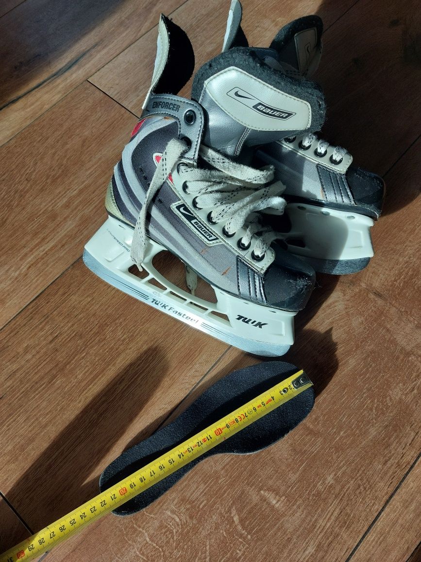 Łyżwy Nike Bauer hokejowe bardzo lekkie stan bardzo dobry