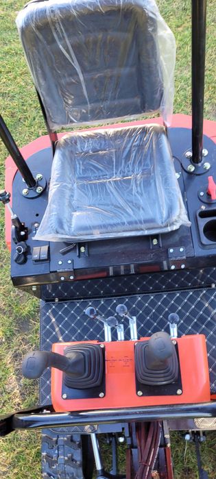 Mini koparka gąsienicowa YFT 1.0  1000kg  Diesel 2025 rok