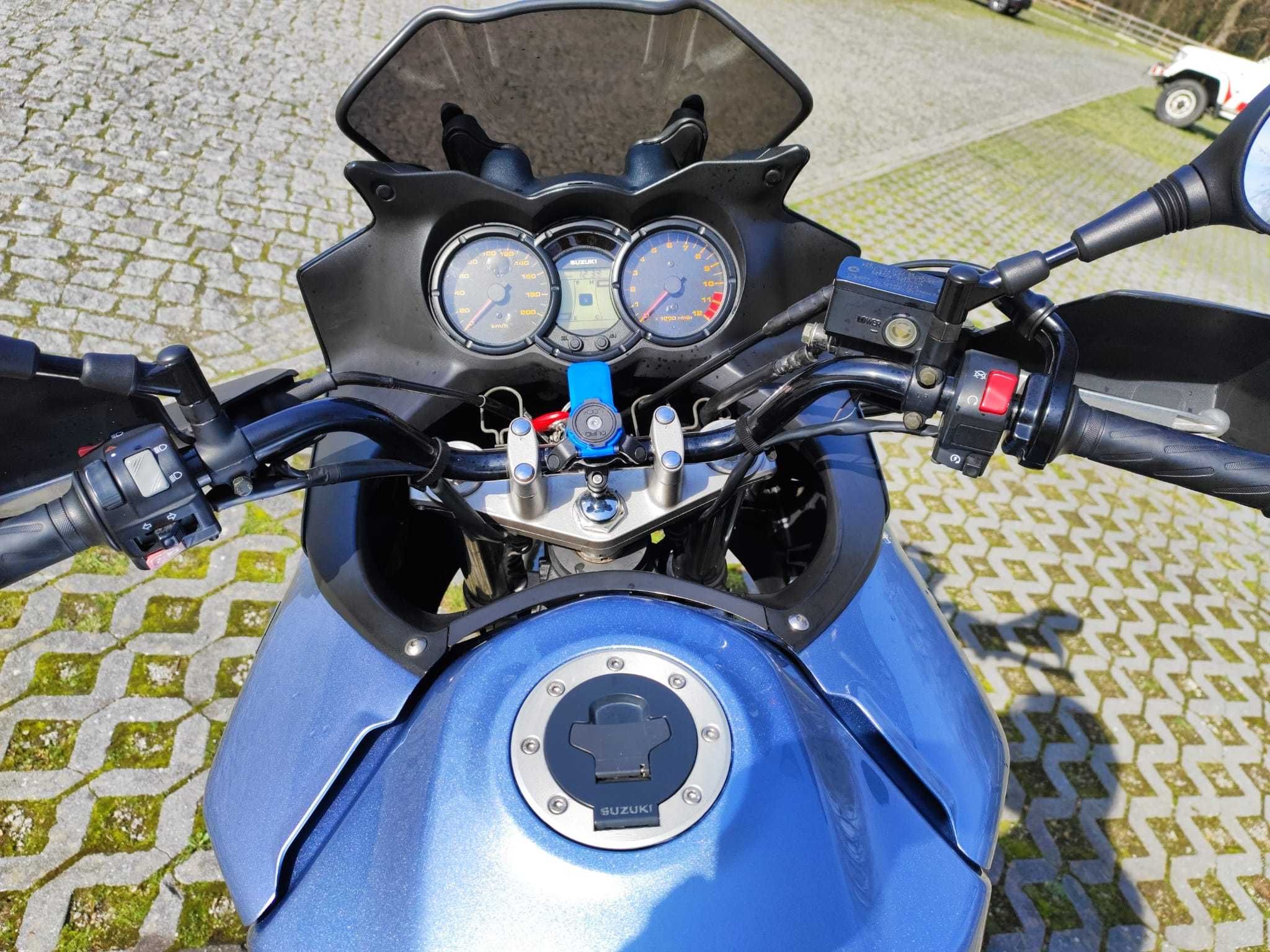 Suzuki V-Strom DL650 - Revisão feita, Excelente estado.