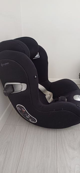 Fotelik cybex sirona Z z bazą