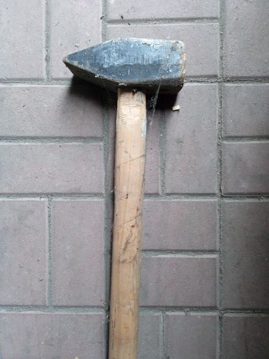 Młot 5 kg solidna stał.