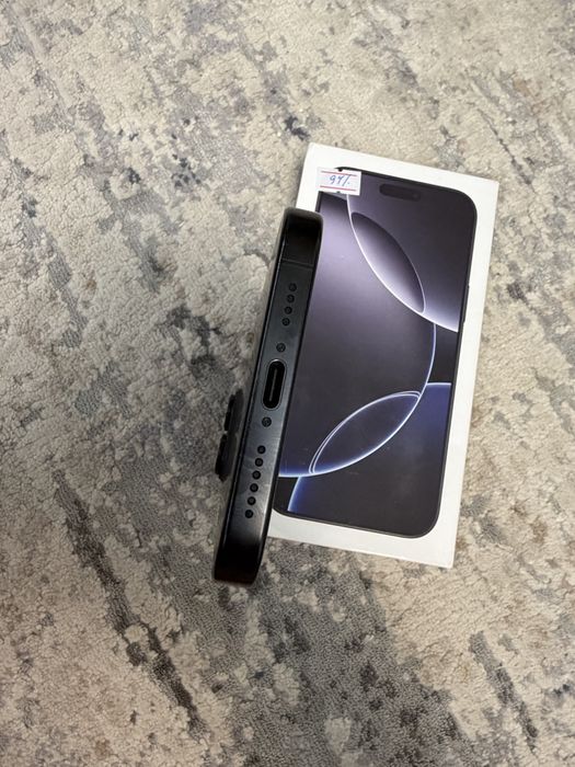 iPhone 16 Pro Max 256GB (Black Titanium)