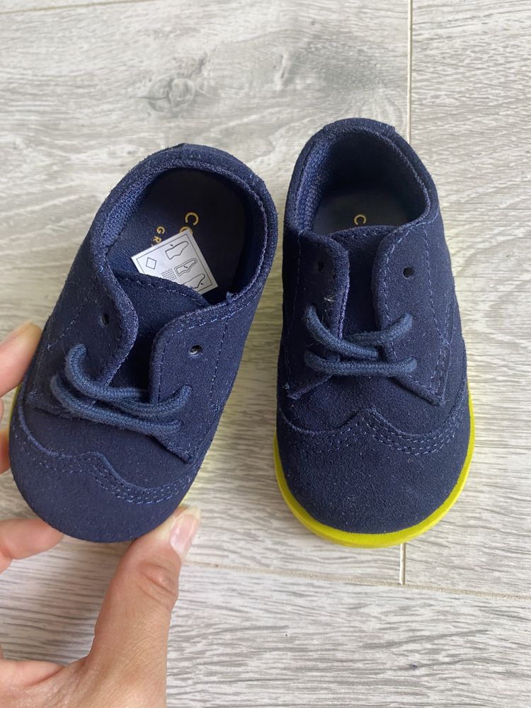 Nowe niechodki mokasyny granatowe zamszowe 18 neonowe Cole Haan