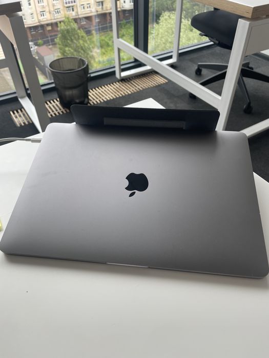 MacBook Pro 13” (2020) 8ГБ | 256 ГБ