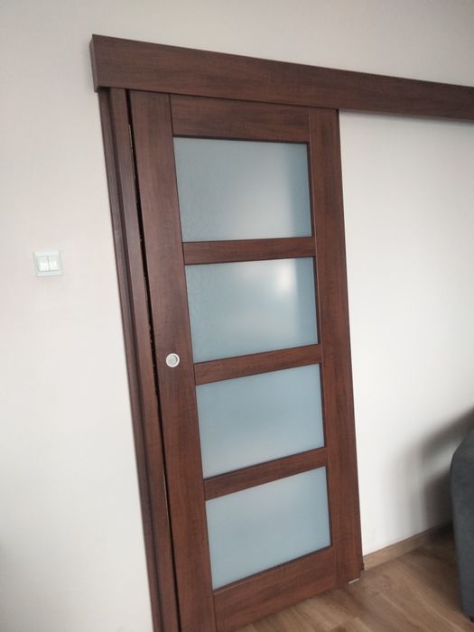 Drzwi przesuwne  wewnętrzne stan b dobry