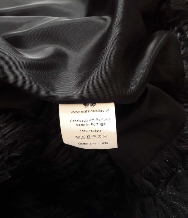 Casaco Pêlo Mafalda Leitão com Capuz