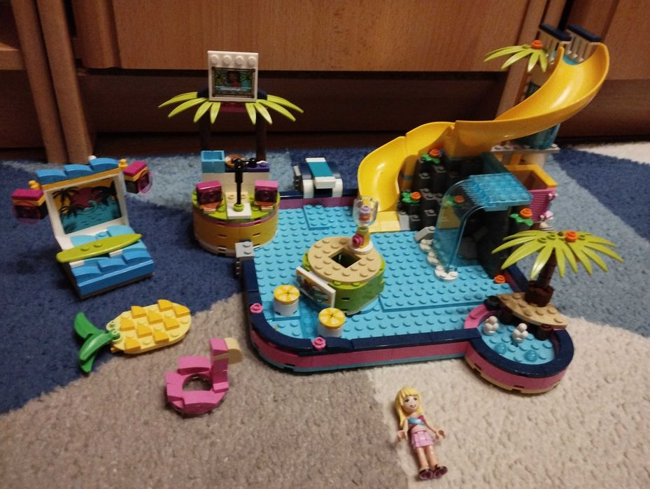 Klocki Lego Friends 41374 Impreza Andrei na basenie zjeżdżalnie