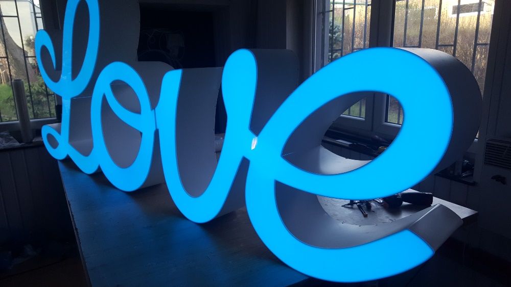 Love pisane nowość