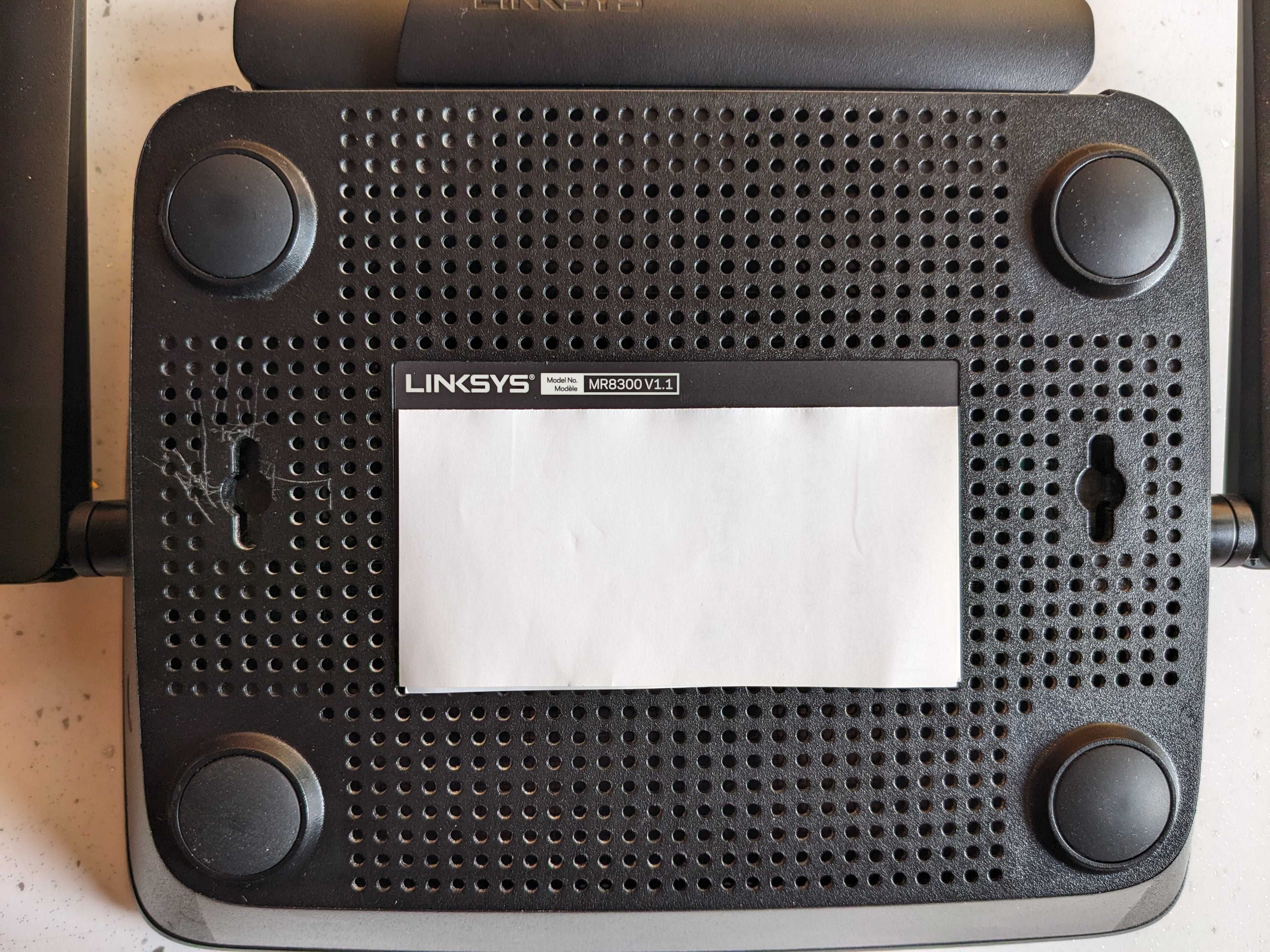 Linksys MR8300 Mesh WiFi 5 router