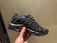 Nike Air Max Plus TN Triple Black