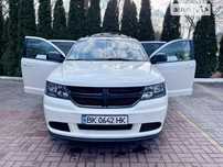 Сімейне, комфортабельне авто