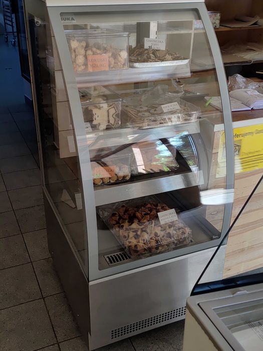 Witryna chłodnicza Juka