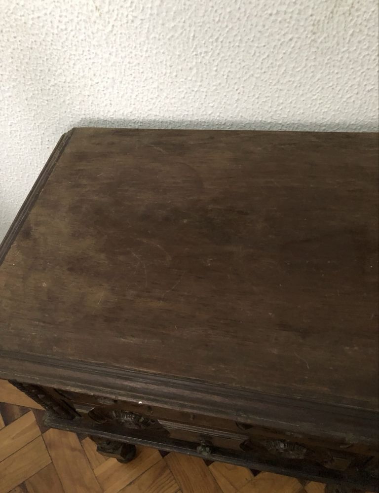 Mesa de cabeceira de carvalho