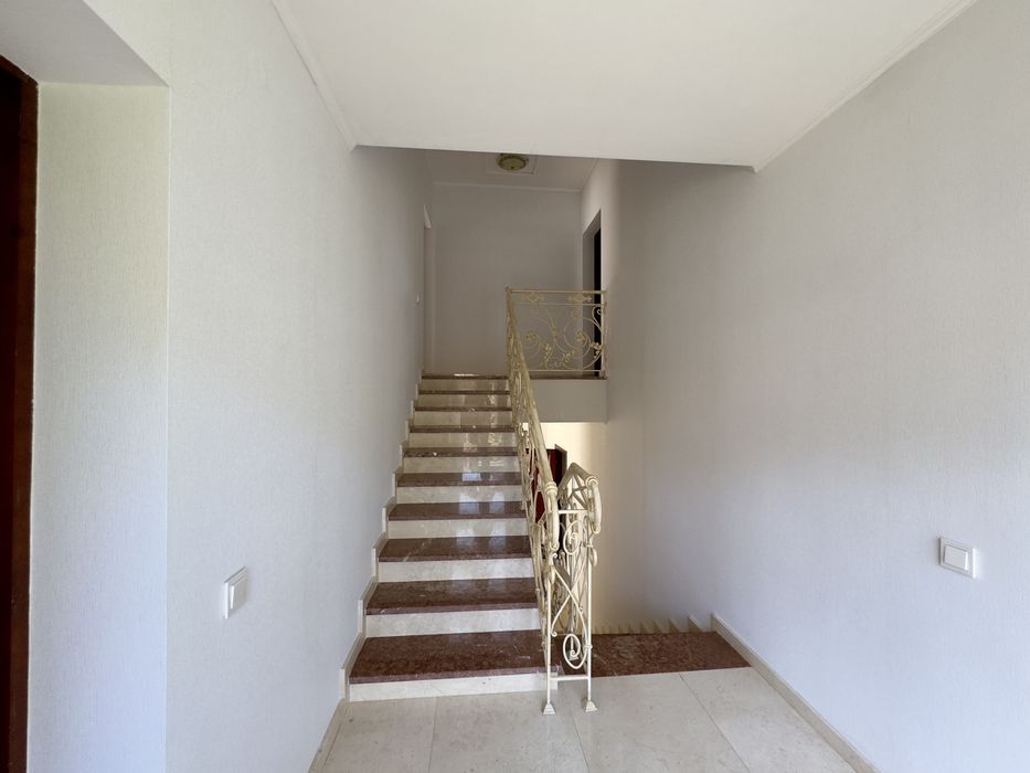 Продаж елітного котеджу 250 м² у Шаянах, Закарпатська обл.