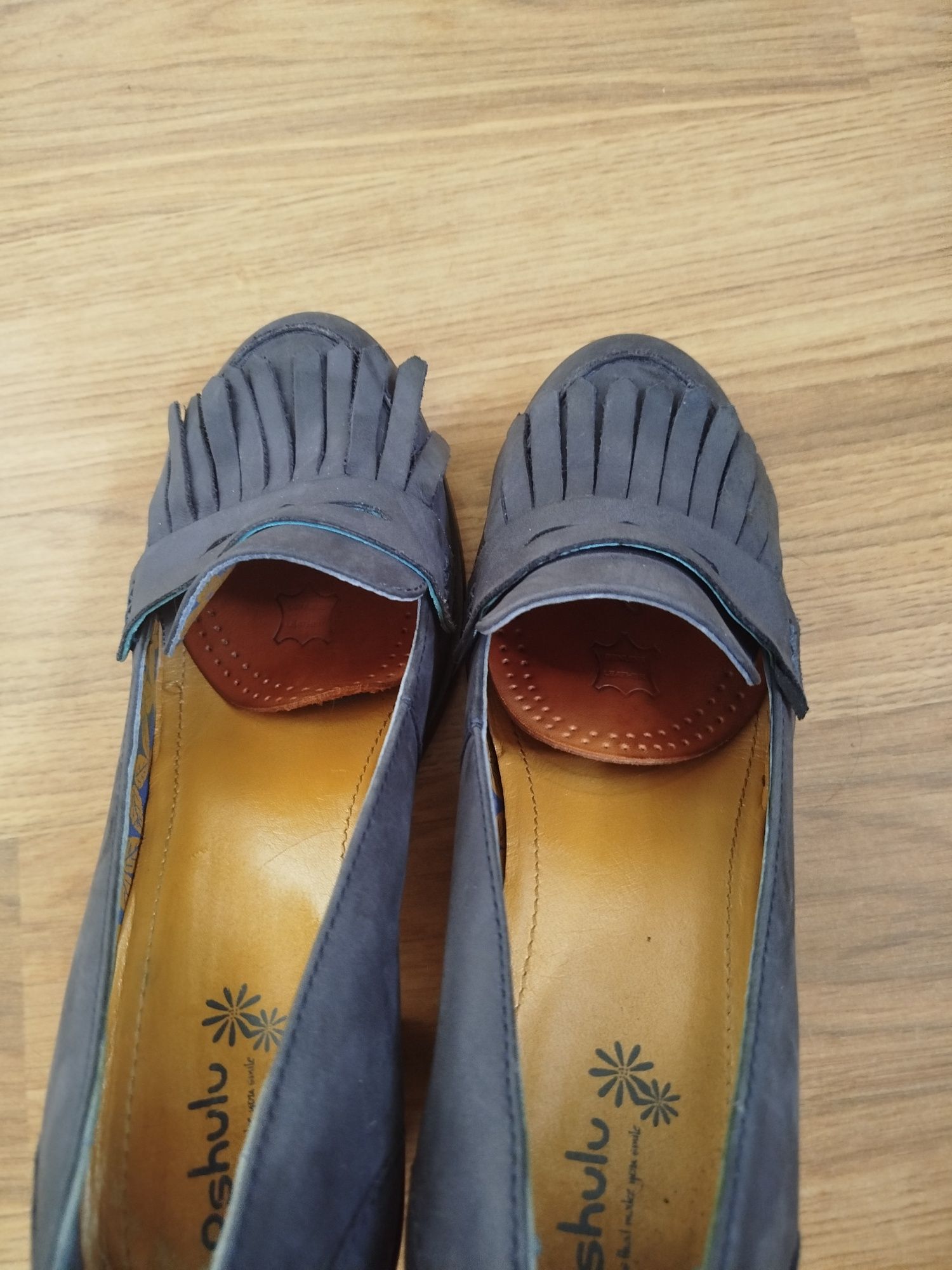 Moshulu granatowe grafitowe buty na obcasie typu klocek 39/40 skóra na