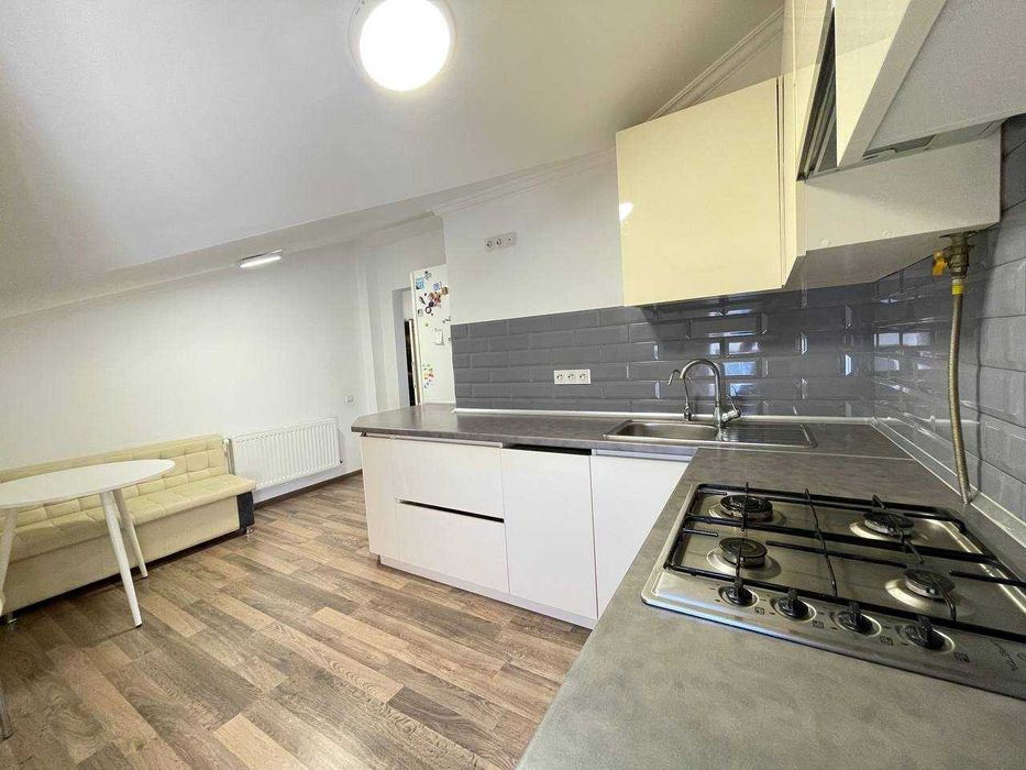 Продаж затишної 2 кім. квартири у ЖК Різдвяний